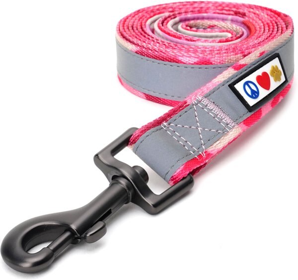 Pawtitas Camouflage Nylon Reflective Padded Dog Leash, Pink Camo, X-Small/Small: 6-ft long, 5/8-in wide slide 1 of 7