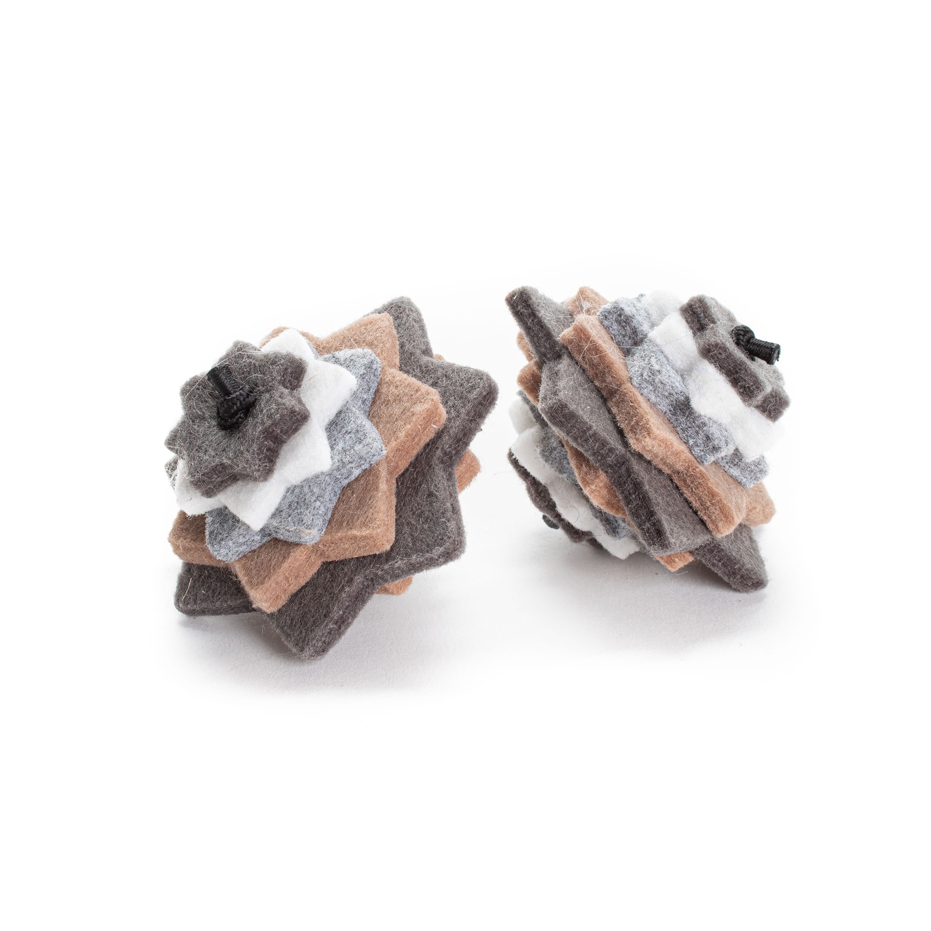 HAUSPANTHER Stacks Felt Moderate Cat Chasers Toy, 2 count reviews