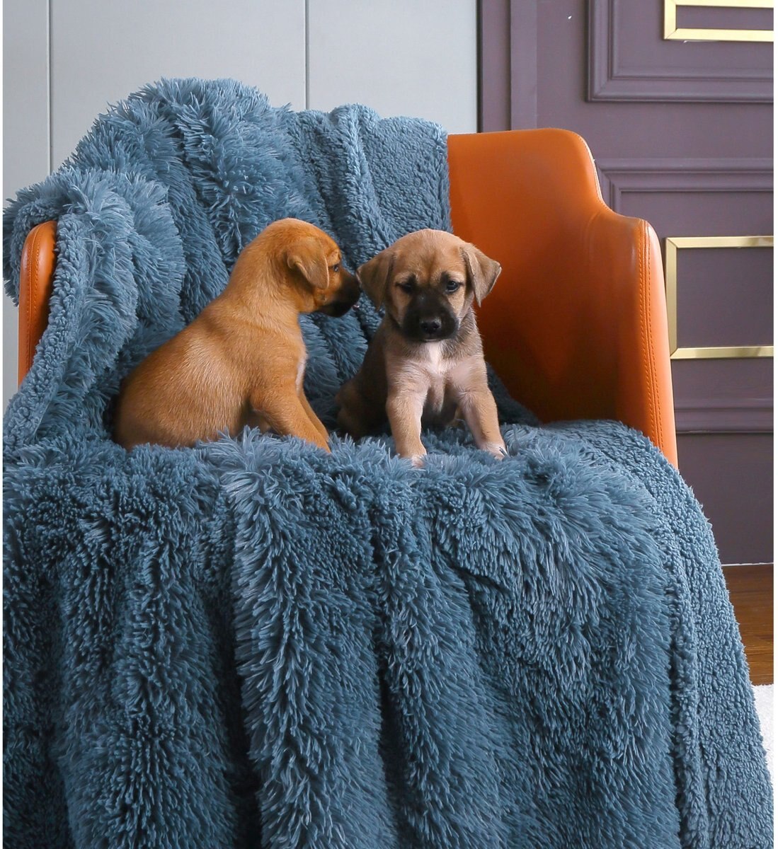 HappyCare Textiles Duplex Warm Comfort Faux Fur Sherpa Waterproof Dog & Cat Blanket