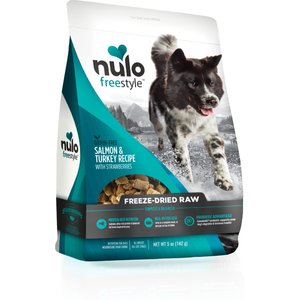 Nulo Freestyle Salmon & Turkey Recipe With Strawberries Grain-Free Freeze-Dried Raw Dog Food, 5-oz bag