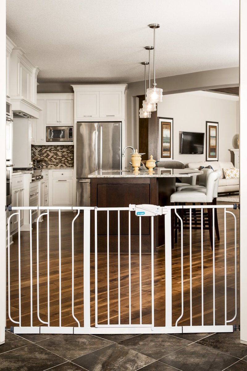 Reviews for Regalo 30 Metal Extra Wide Span Walk-Through Gate