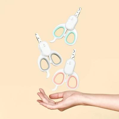 Show full view: One for Pets with Led & Wood's Lamp Cat Nail Clippers, Pink slide 7 of 9