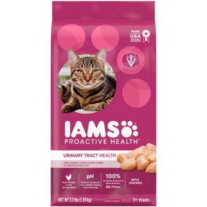 Iams ProActive Health Urinary Tract Health with Chicken Adult Dry Cat Food, 3.5-lb bag