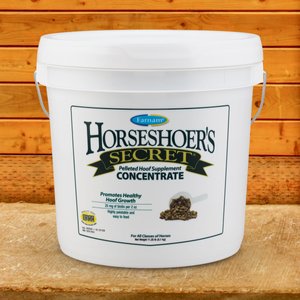 Farnam Horseshoer's Secret Pelleted Hoof Supplement Concentrate, Promotes Healthy Hoof Growth in Horses 11.25-lbs.