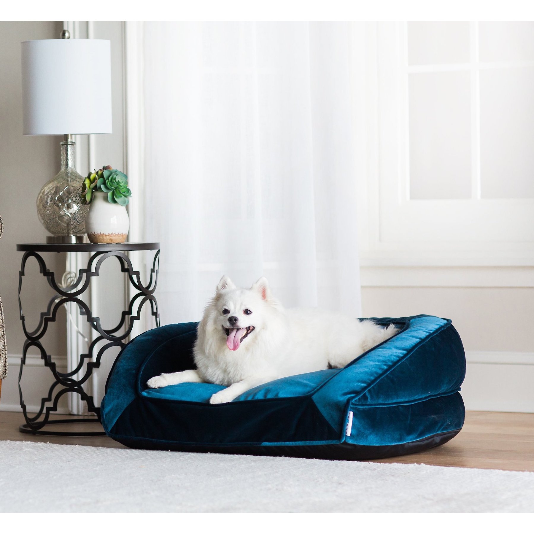 La-Z-Boy Beau Indoor/Outdoor Bolster Dog Bed