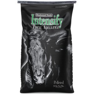 Bluebonnet Feeds Intensify Total Advantage Complete Low Starch Horse Feed, 50-lb bag