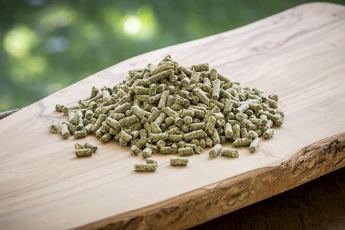 Show full view: Modesto Milling Organic Horse Supplement Pellets Horse Feed, 25-lb bag slide 2 of 7