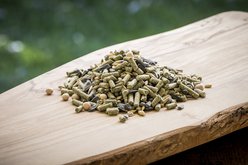 Modesto Milling Organic 17% Protein Whole Grain Layer Chicken Feed, 25-lb bag slide 2 of 5