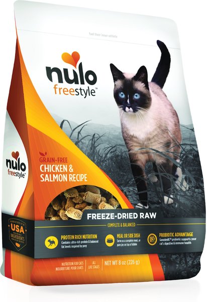 Nulo FreeStyle Chicken & Salmon Recipe Freeze-Dried Raw Cat Food, 8-oz bag slide 1 of 2