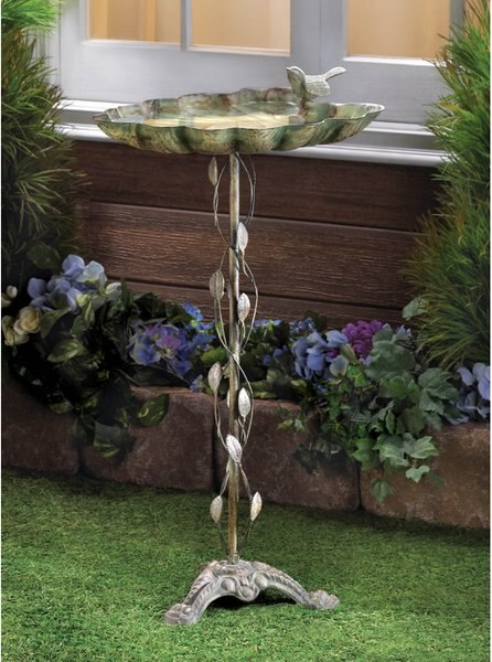 Zingz & Thingz Verdigris Leaf Bird Bath