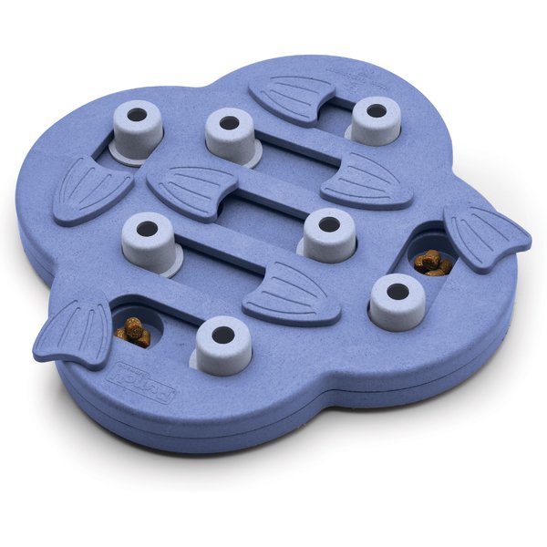 Pet Supplies : Pet Toys : TRIXIE Pet Products Mini Solitaire Game for Dog,  Level 1, Wite/Blue, 7.75 x 7.75 in. (32023) 