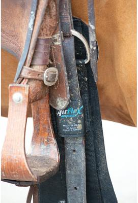 Show full view: Weaver Equine AirFlex Roper Horse Cinch, 34-in slide 5 of 6