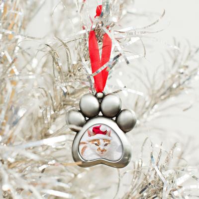 Show full view: Pearhead Christmas Dog Paw Pet Photo Ornament slide 4 of 5