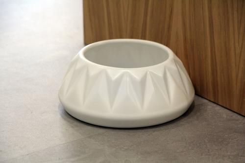 Show full view: PAIKKA Cubist Cone-Shaped Ceramic Dog & Cat Bowl, 6.5-cup slide 3 of 3