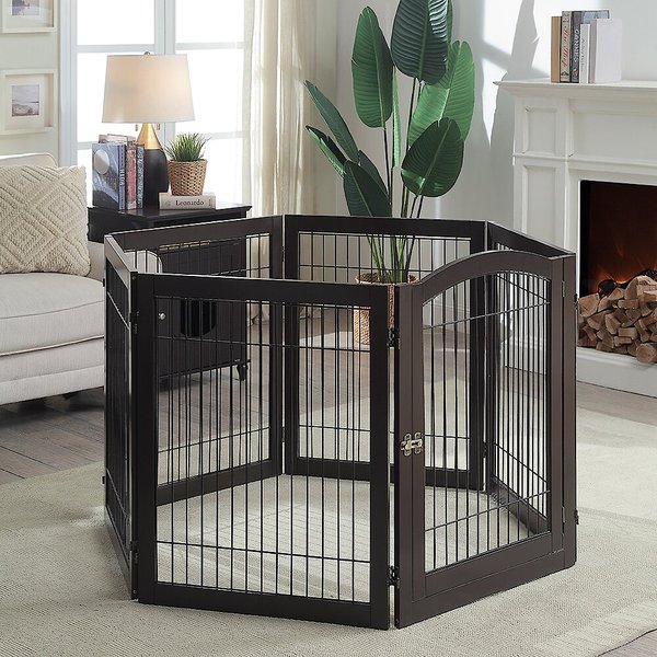 Precision pet clearance courtyard exercise pen