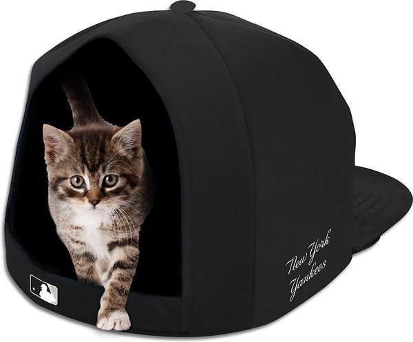 Nap Cap MLB Covered Pillow Cat & Dog Bed