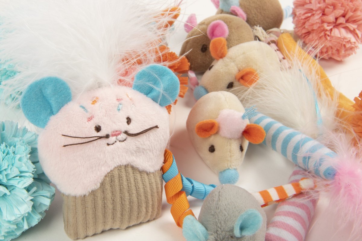SMARTYKAT Celebration Bundle Cat Toys