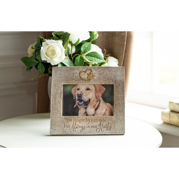 Pearhead Dog or Cat Pawprint Tabletop Photo Frame With Clay Paw Print  Imprint Kit, Keepsake for Pet Lovers, 4 x 6 Photo Insert, Espresso