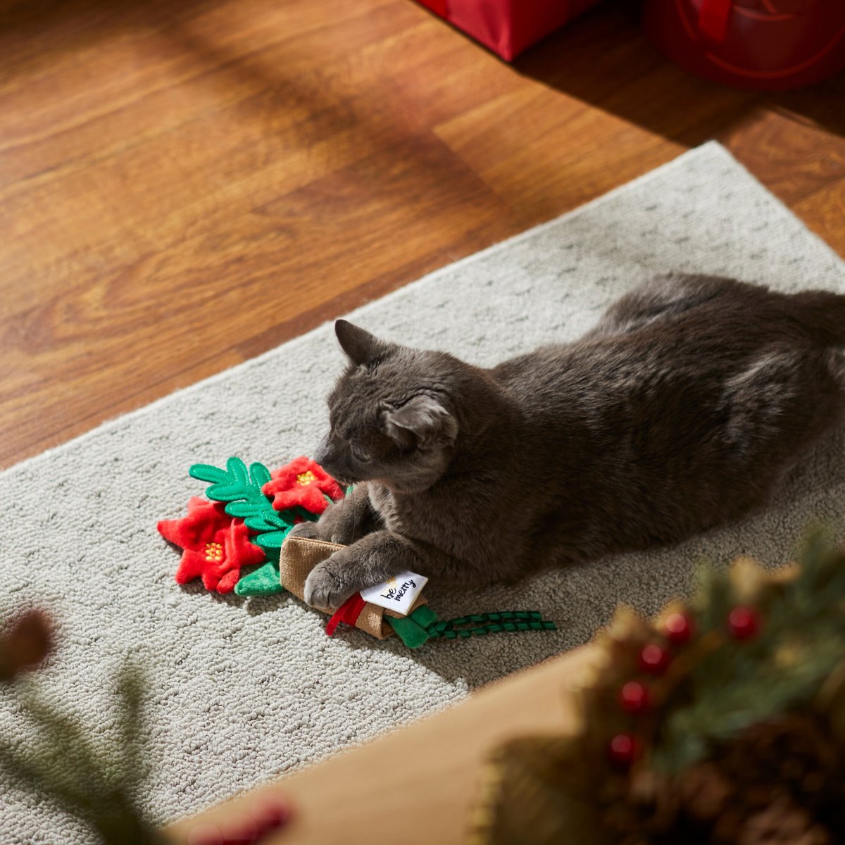 Frisco Holiday Wreath Plush Cat Toy with Catnip & Silvervine