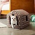 Frisco Holiday Dog & Cat Gingerbread House Bed