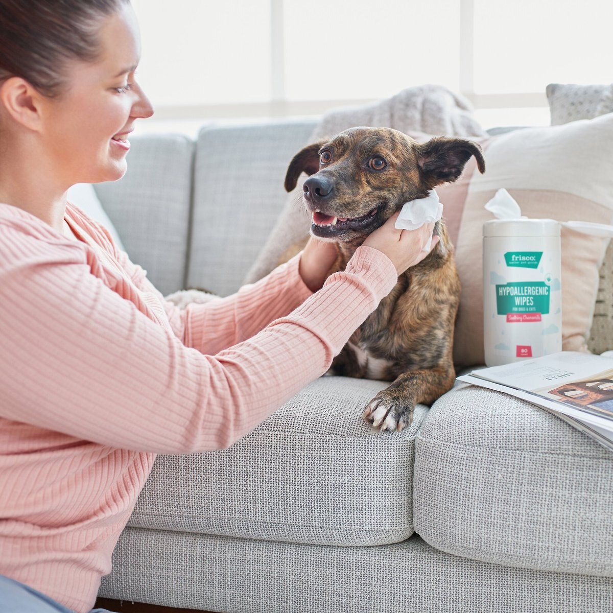 Hypoallergenic Waterless Grooming Wipes with Soothing Chamomile for