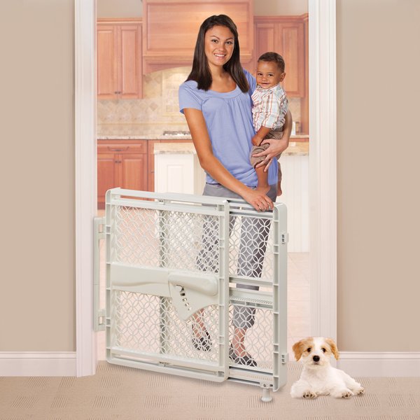 Summer walk discount through baby gate