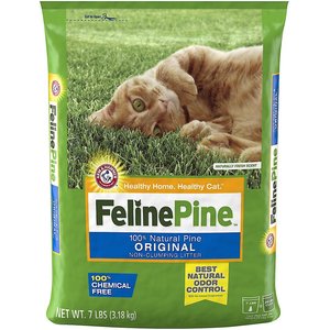 Pine clumping outlet cat litter