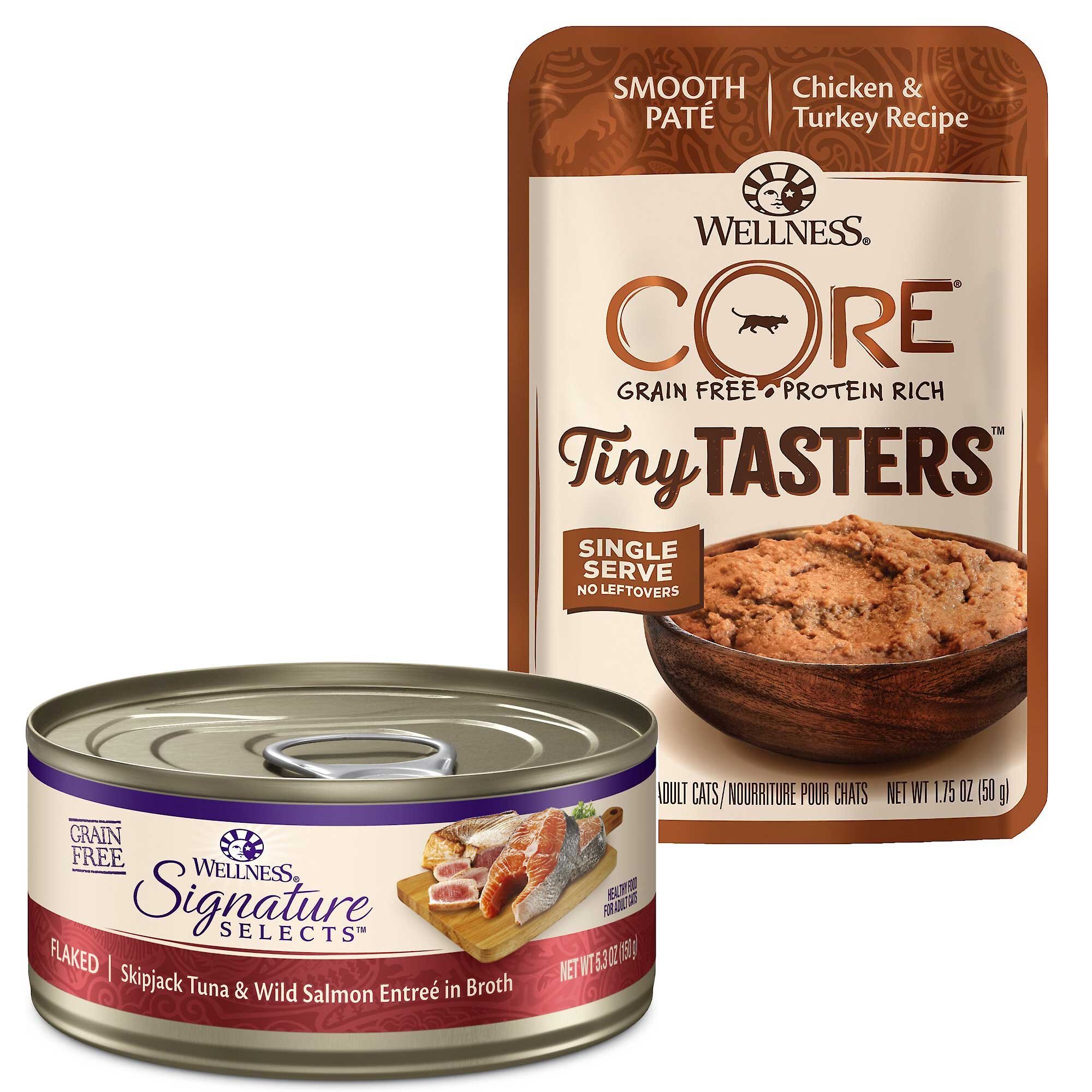 Wellness signature selects flaked skipjack tuna with wild outlet salmon