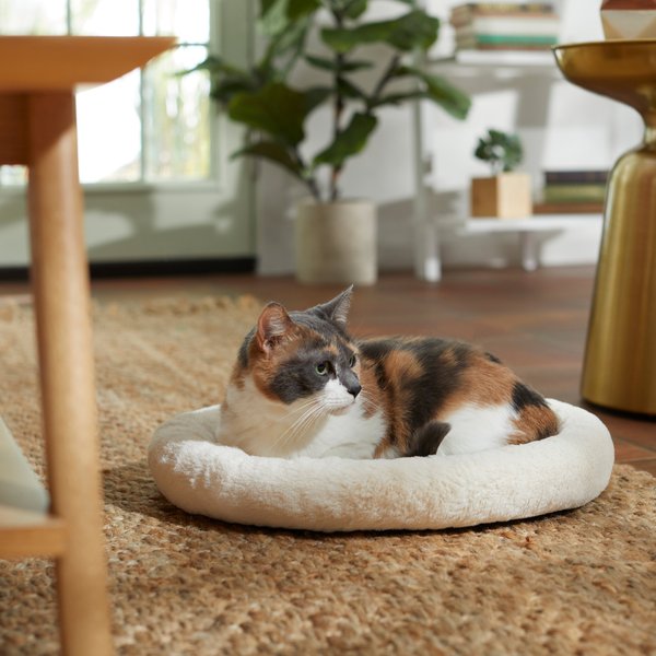 Frisco Self Warming Bolster Round Cat Bed, Cream slide 1 of 5