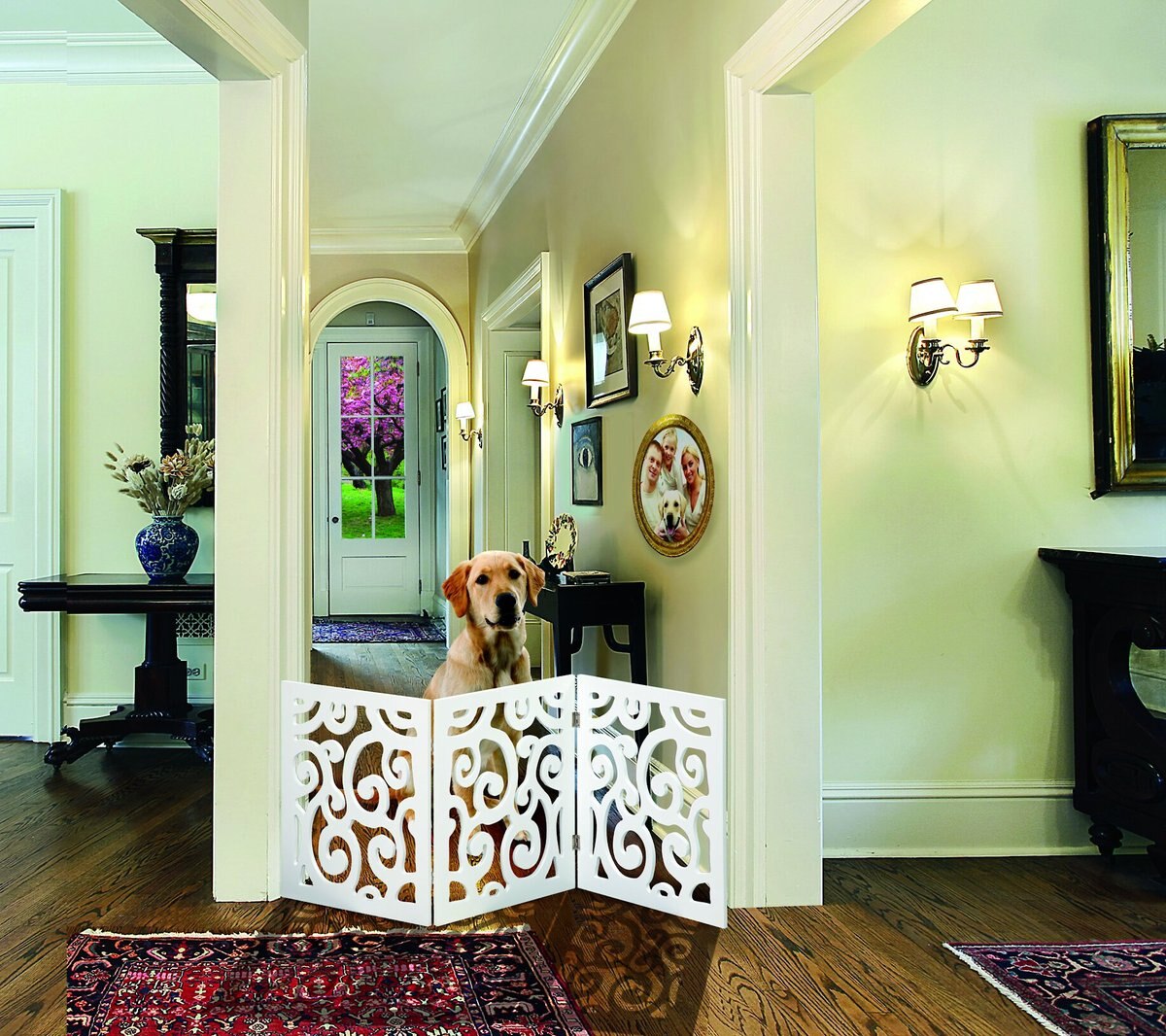 ETNA Wooden Scroll Design Dog Gate