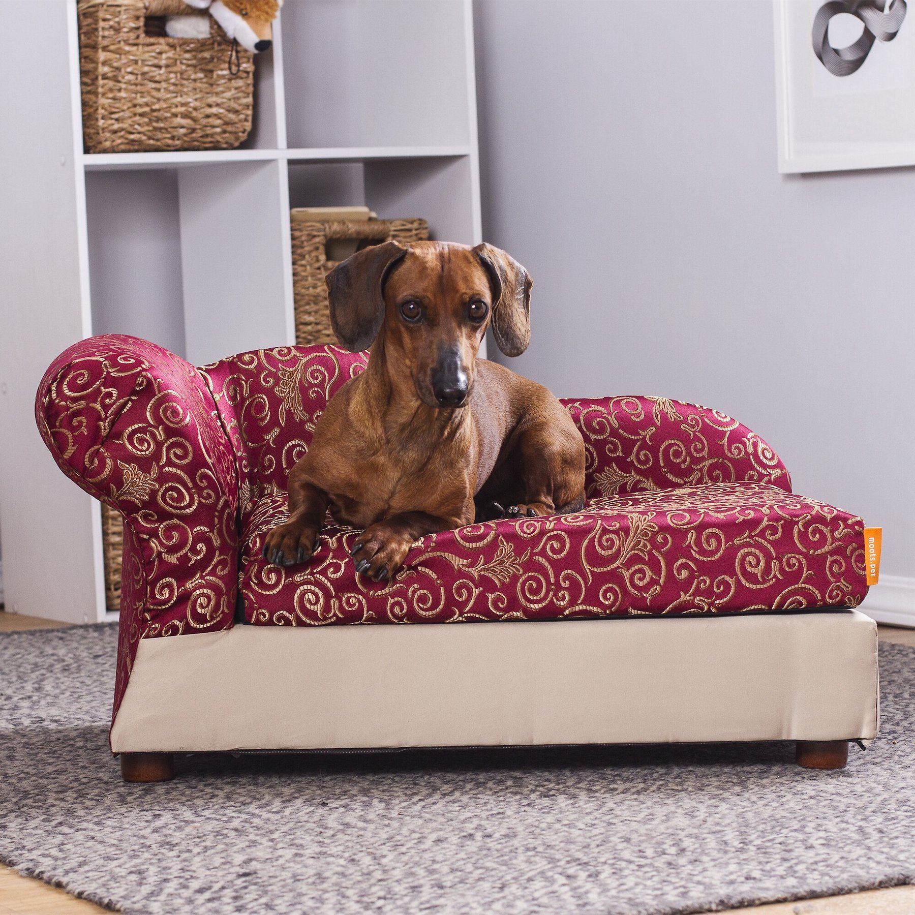 Moots Cleopatra Chaise Lounge Orthopedic Elevated Cat & Dog Bed with Removable Cover, Burgundy Red, Medium