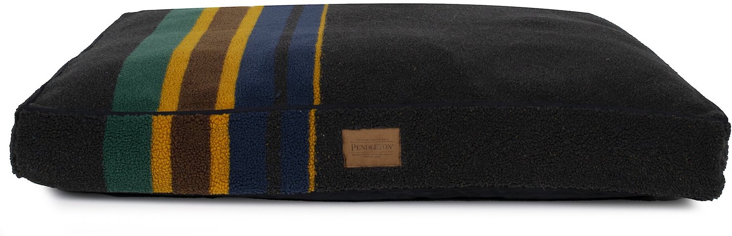 Spotted! Pendleton Towels! 