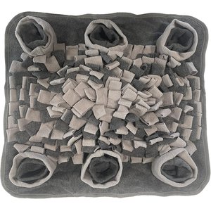 Piggy Poo and Crew Rooting Snuffle Pig Mat, Gray, 18 x 20-in