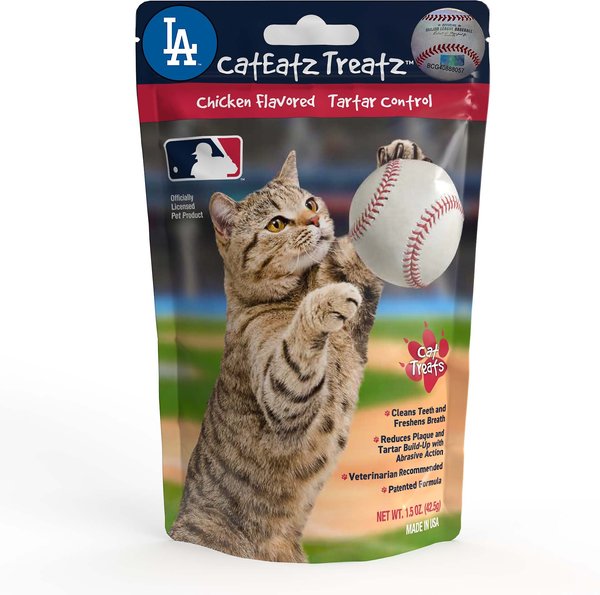 Team Treatz CatEatz Treatz MLB Dodgers Chicken Flavor Tartar Control Dental Cat Treats slide 1 of 2