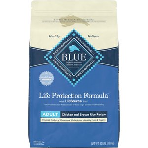 Blue Buffalo Life Protection Formula Adult Chicken & Brown Rice Recipe Dry Dog Food, 30-lb bag