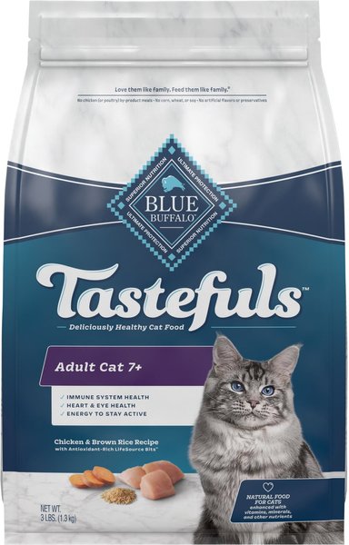 Blue Buffalo Tastefuls Natural Chicken Adult 7+ Dry Cat Food, 3-lb bag slide 1 of 9