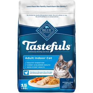 Blue Buffalo Tastefuls Chicken Indoor Natural Adult Dry Cat Food, 15-lb bag