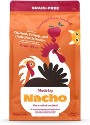 Made by Nacho Cage-Free Chicken, Turkey & Bone Broth Recipe with Freeze-Dried Raw Pork Livers Grain-Free High-Protein Dry Cat Food, 2-lb bag