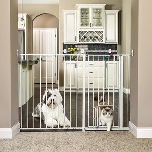 Carlson Pet Products Maxi Extra Tall Walk-Thru Dog Gate with Pet Door