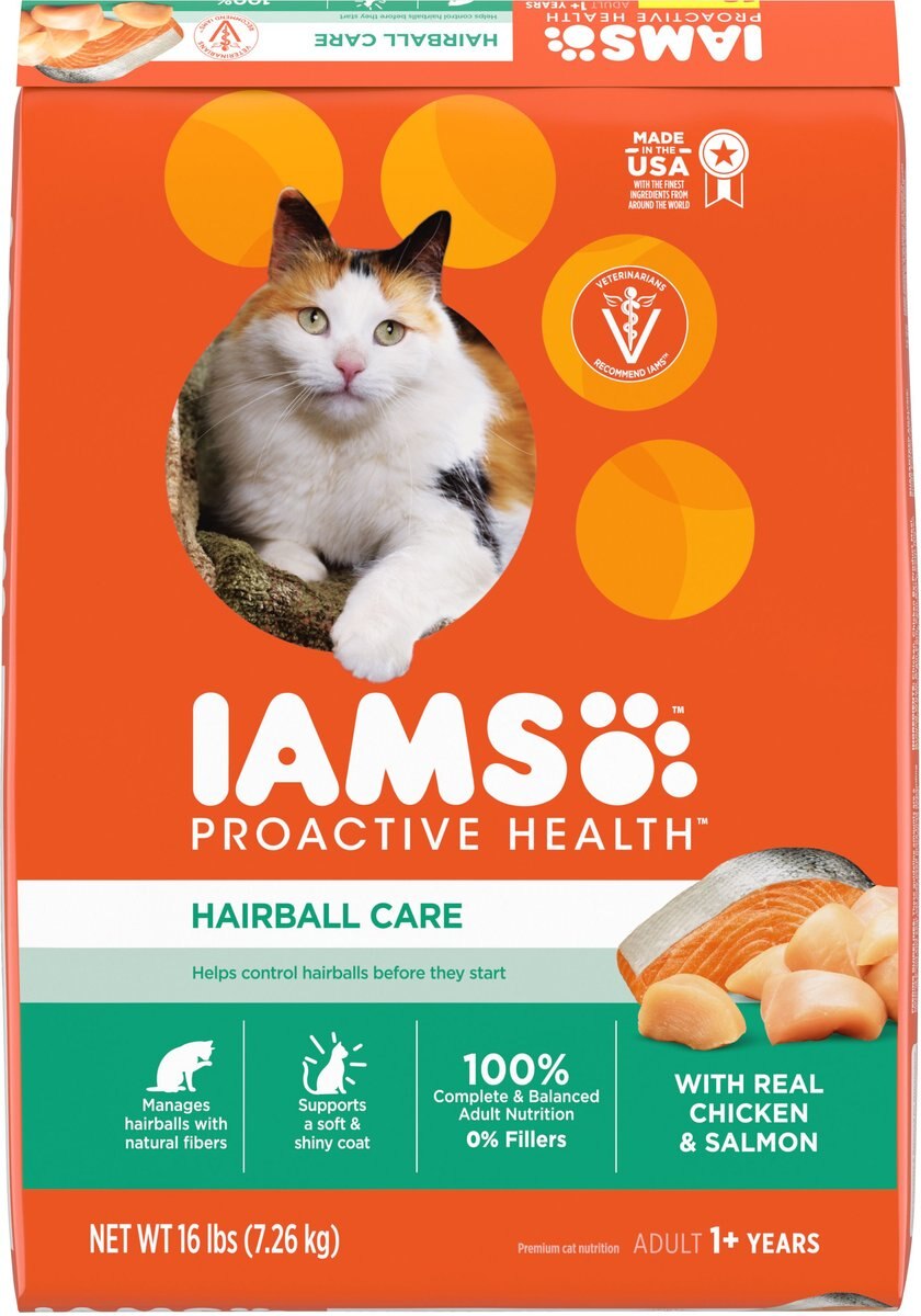 IAMS ProActive Health Adult Hairball Care with Chicken & Salmon Dry Cat