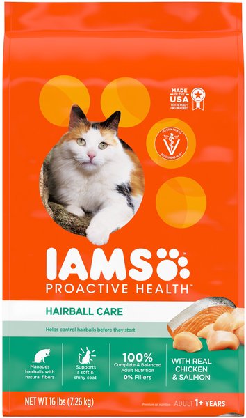 IAMS ProActive Health Adult Hairball Care with Chicken Salmon