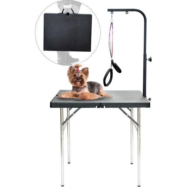 Dog grooming outlet case on wheels