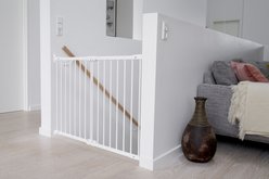 Scandinavian Pet 32-in Flexible Angle Mount Dog Gate, Medium, White