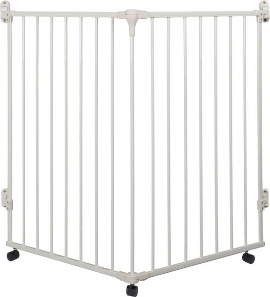 Rolling on sale dog gate