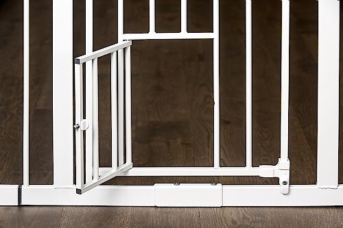 Carlson extra wide walk through best sale pet gate with small pet door