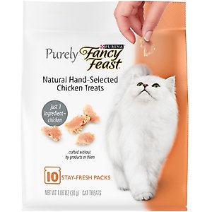 Purina Fancy Feast Purely Natural Hand-Selected Chicken Soft Cat Treat, 1.06-oz pouch, bundle of 2