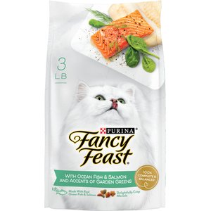 Fancy Feast Gourmet Ocean Fish & Salmon & Accents of Garden Greens Dry Cat Food, 3-lb bag