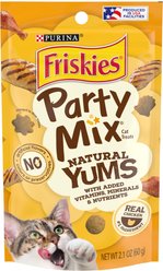 Friskies Party Mix Natural Yums with Real Chicken Flavor Crunchy Cat Treats, 2.1-oz bag