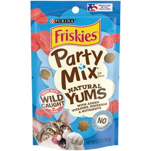 Friskies Party Mix Natural Yums with Real Tuna Cat Treats, 2.1-oz bag