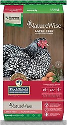 Nutrena NatureWise Layer 16% Protein Crumble Chicken Feed, 50-lb bag